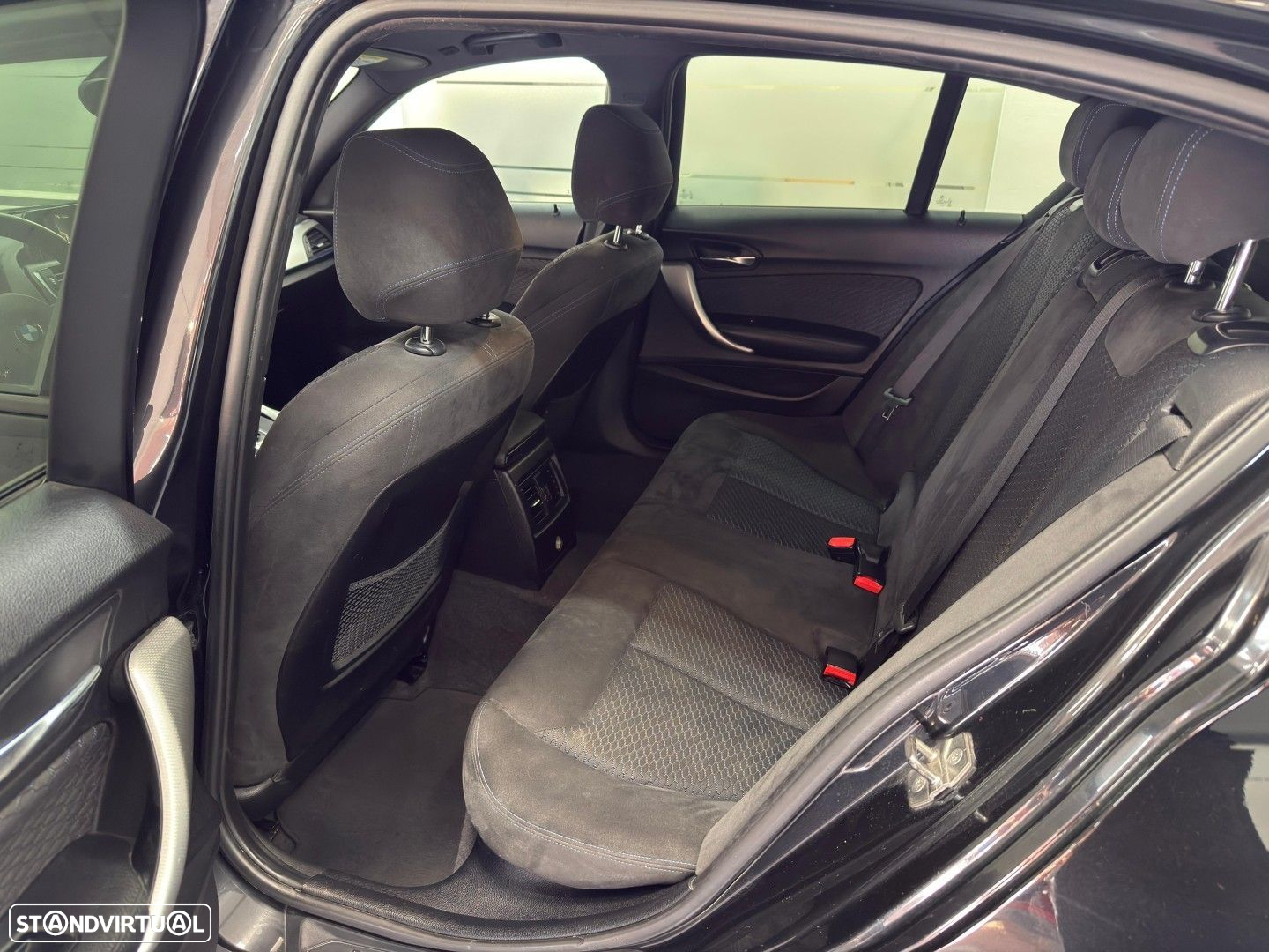 BMW 116 d Pack M Auto - 13