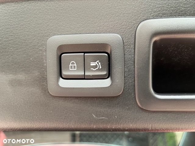 Mazda CX-30 SKYACTIV-X 2.0 M-Hybrid 100th Anniversary - 24