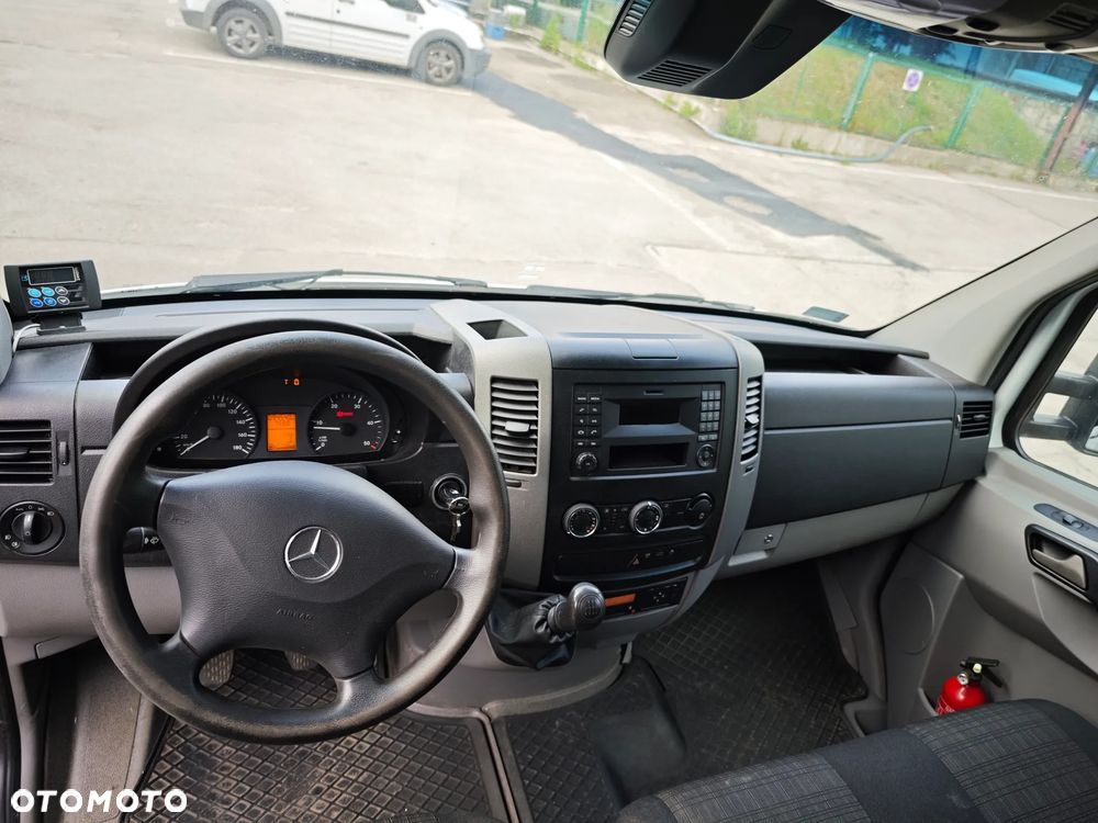 Mercedes-Benz Sprinter - 6