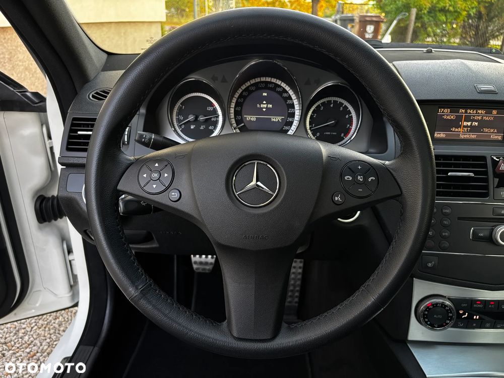 Mercedes-Benz Klasa C 200 Kompressor Avantgarde - 33