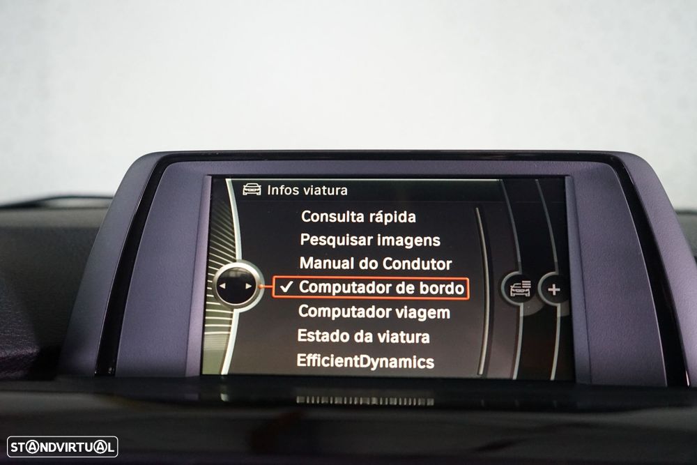 BMW 318 d Touring Line Sport - 35