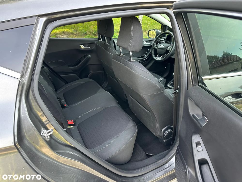 Ford Fiesta 1.1 S&S TITANIUM - 11