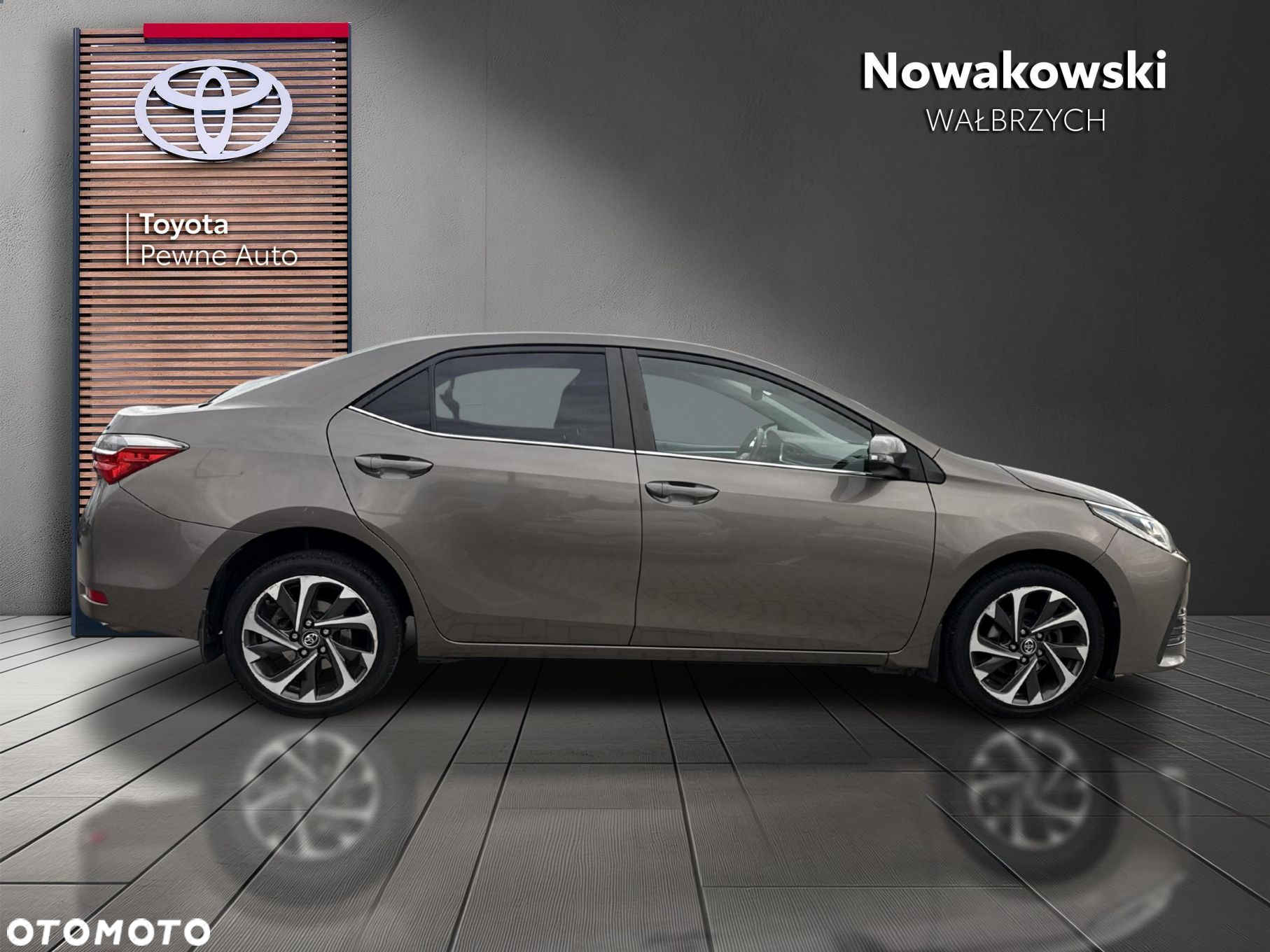 Toyota Corolla 1.6 Premium EU6 - 6