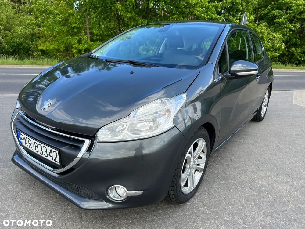 Peugeot 208 - 3