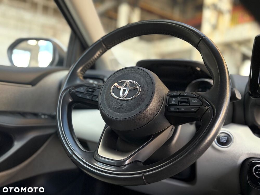 Toyota Yaris 1.5 Selection Elegant - 23