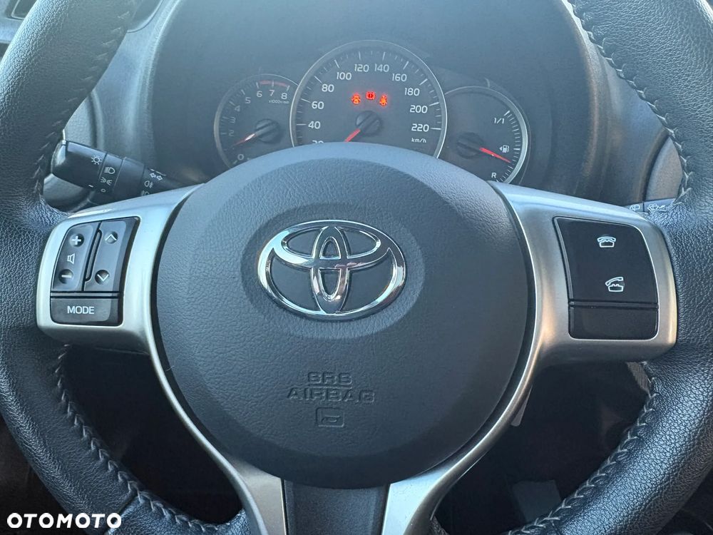 Toyota Yaris - 14