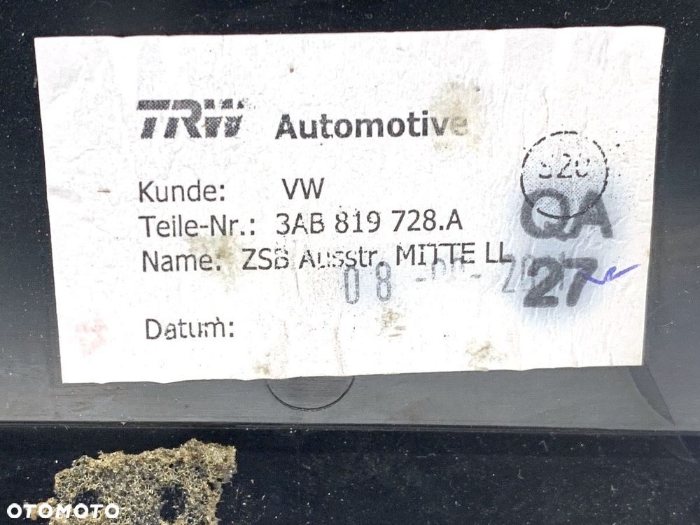 KRATKA NAWIEWU PRZÓD ŚRODKOWA  VW PASSAT B7 Variant (365) 2010 - 2015 2.0 TDI 103 kW [140 KM] olej - 5