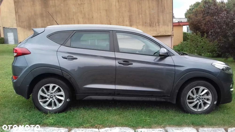 Hyundai Tucson 2.0 CRDI BlueDrive Style 2WD - 2