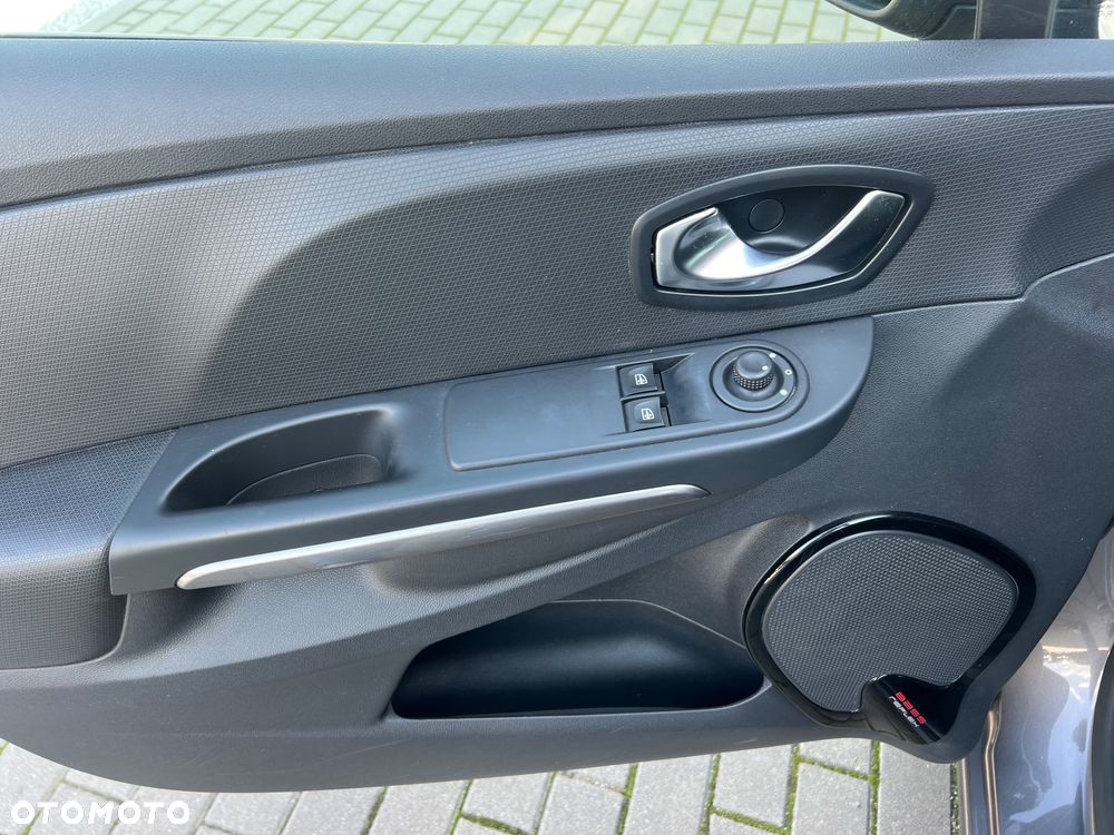Renault Clio (Energy) TCe 90 Start & Stop LIMITED - 21