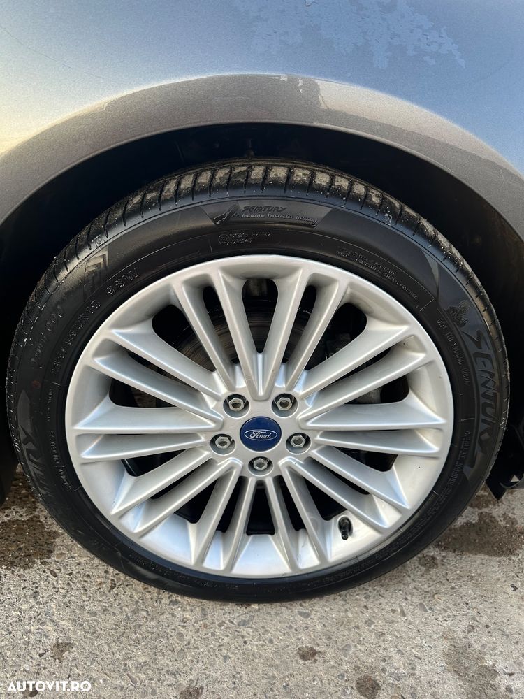 Ford Mondeo 2.0 HEV Vignale - 8