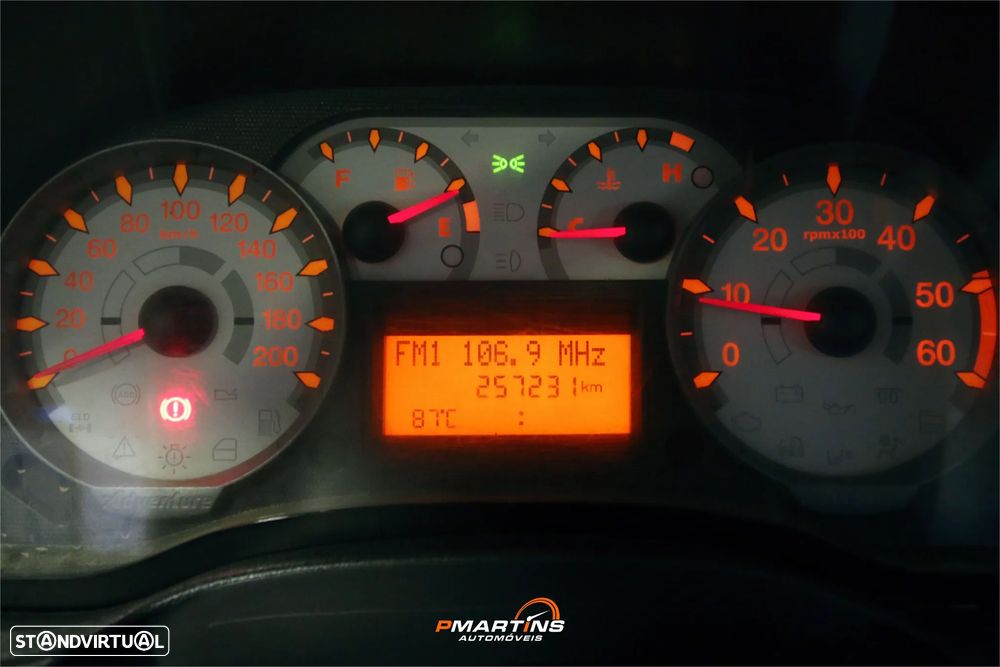 Fiat Strada 1.3 M-Jet CD Adventure - 11