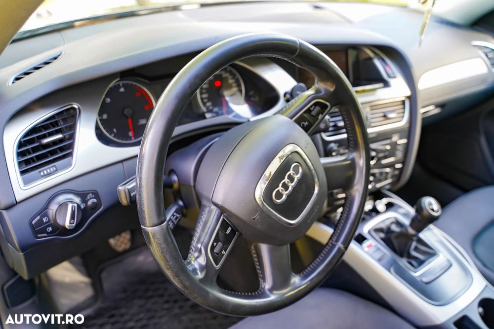 Audi A4 2.0 TDI B8 - 12