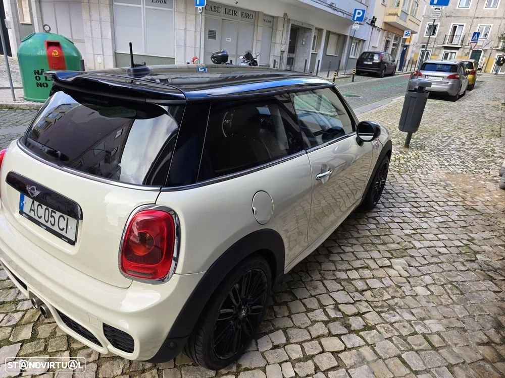 MINI 3 Portas Cooper D - 4