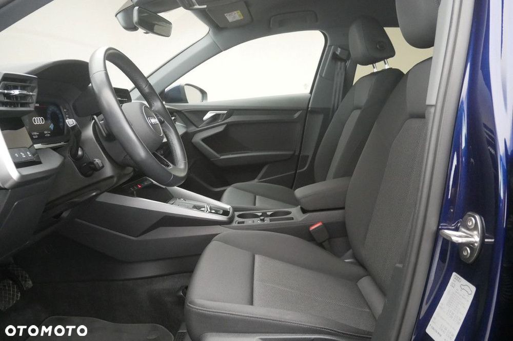 Audi A3 Sportback - 12