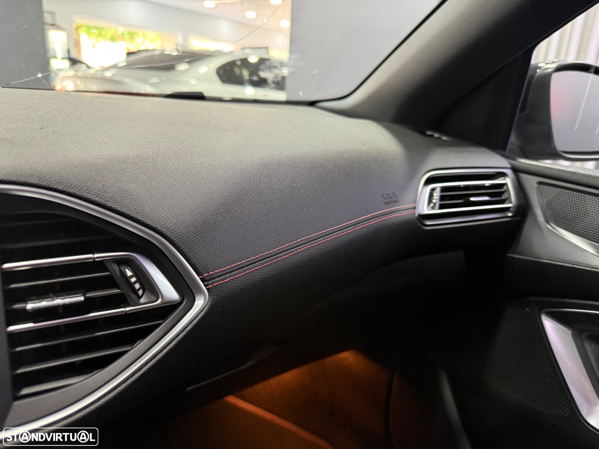 Peugeot 308 1.2 PureTech GT Line - 18