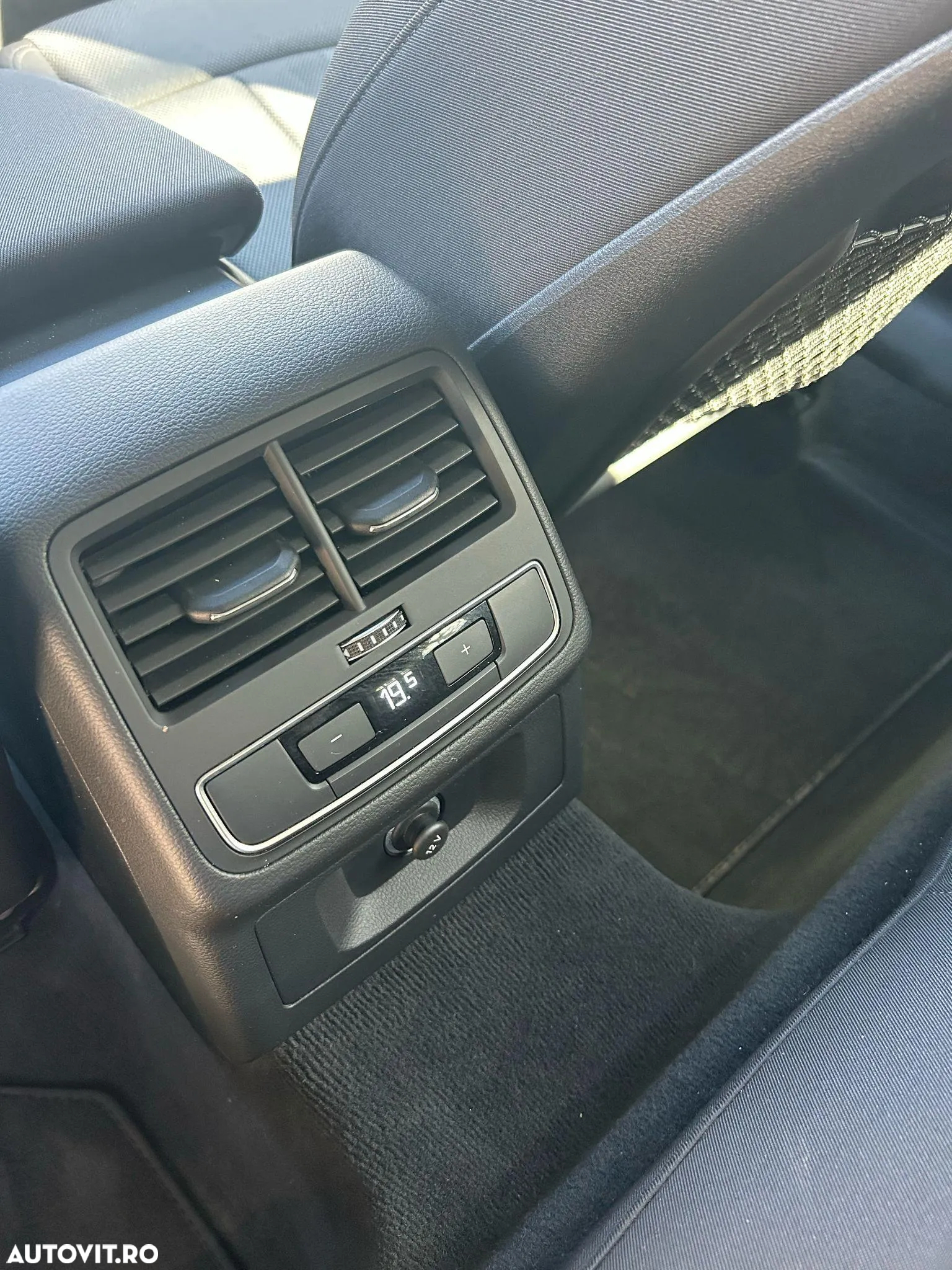Audi A4 Avant 2.0 40 TDI quattro S tronic MHEV Basic - 4