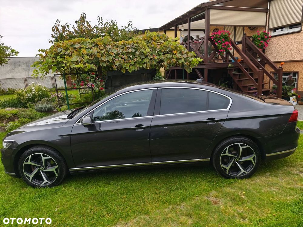Volkswagen Passat 2.0 TSI Elegance DSG - 4