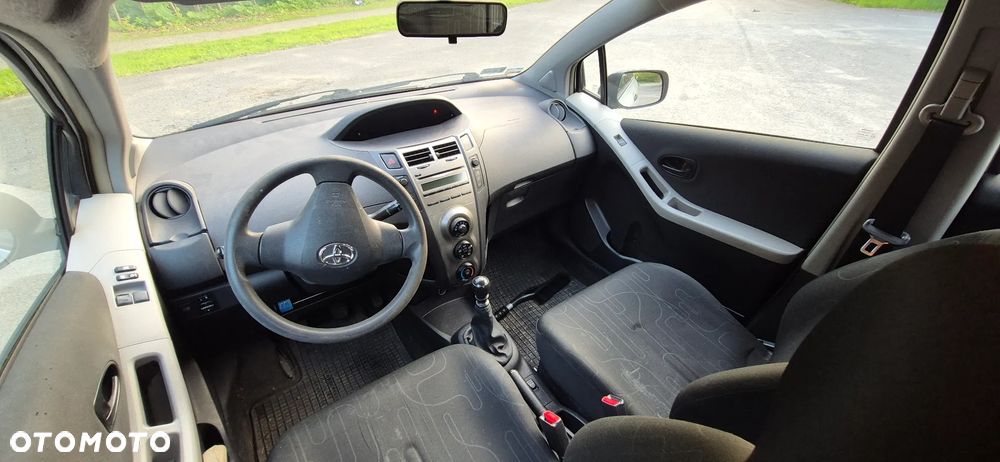 Toyota Yaris 1.33 Luna - 18
