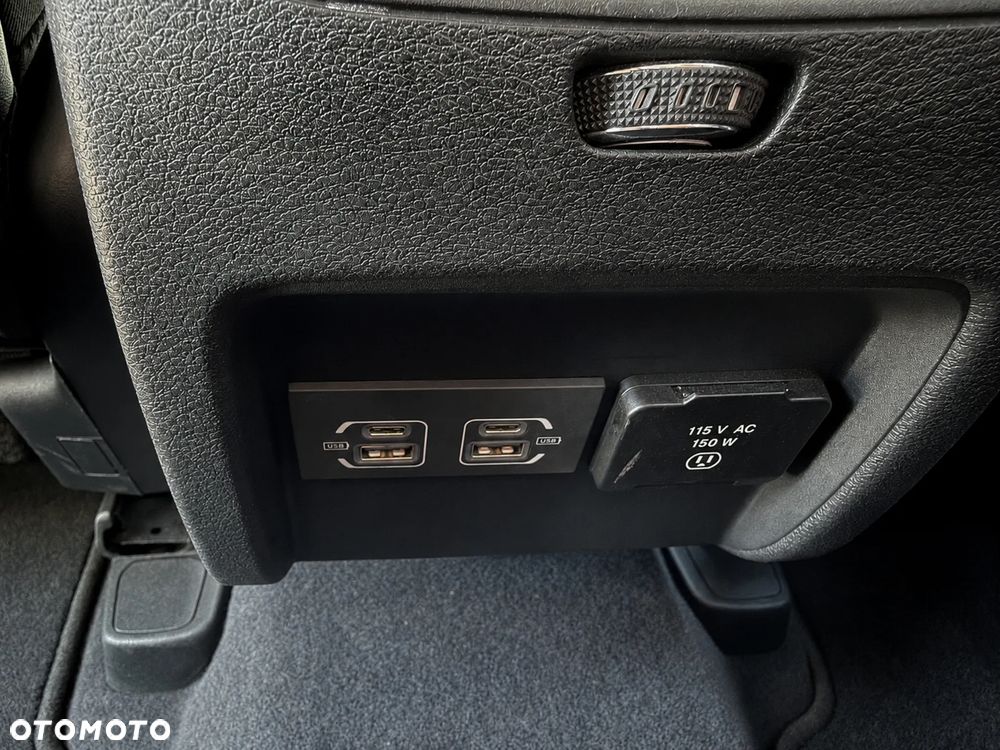 Jeep Cherokee - 23