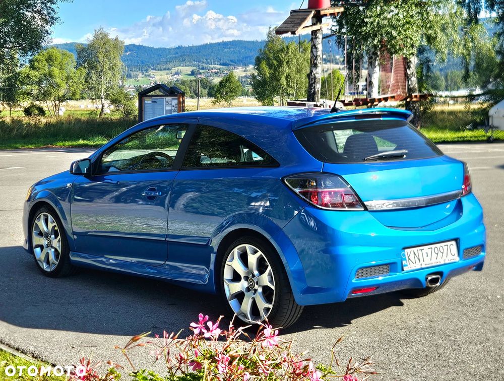 Opel Astra OPC - 4