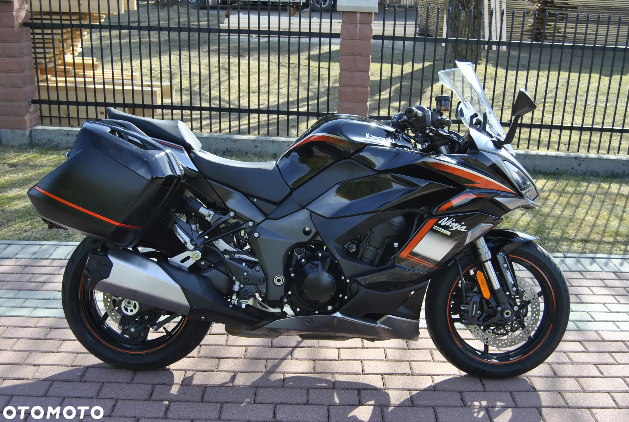 Kawasaki Ninja 1000 SX - 4