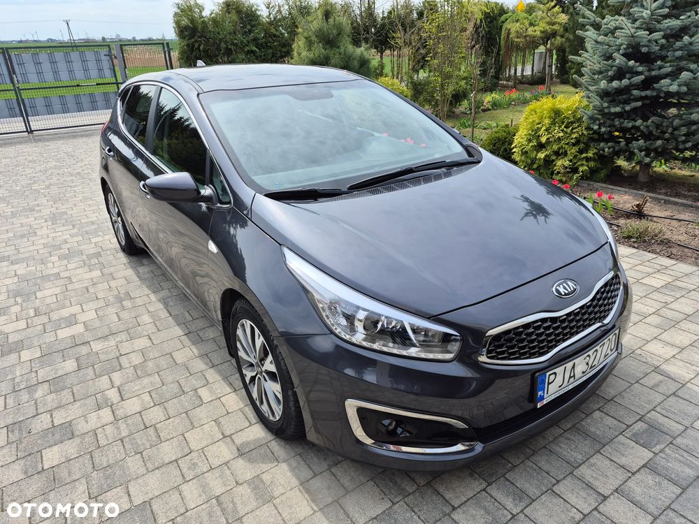 Kia Ceed 1.6 GDI Smart Plus DCT - 2