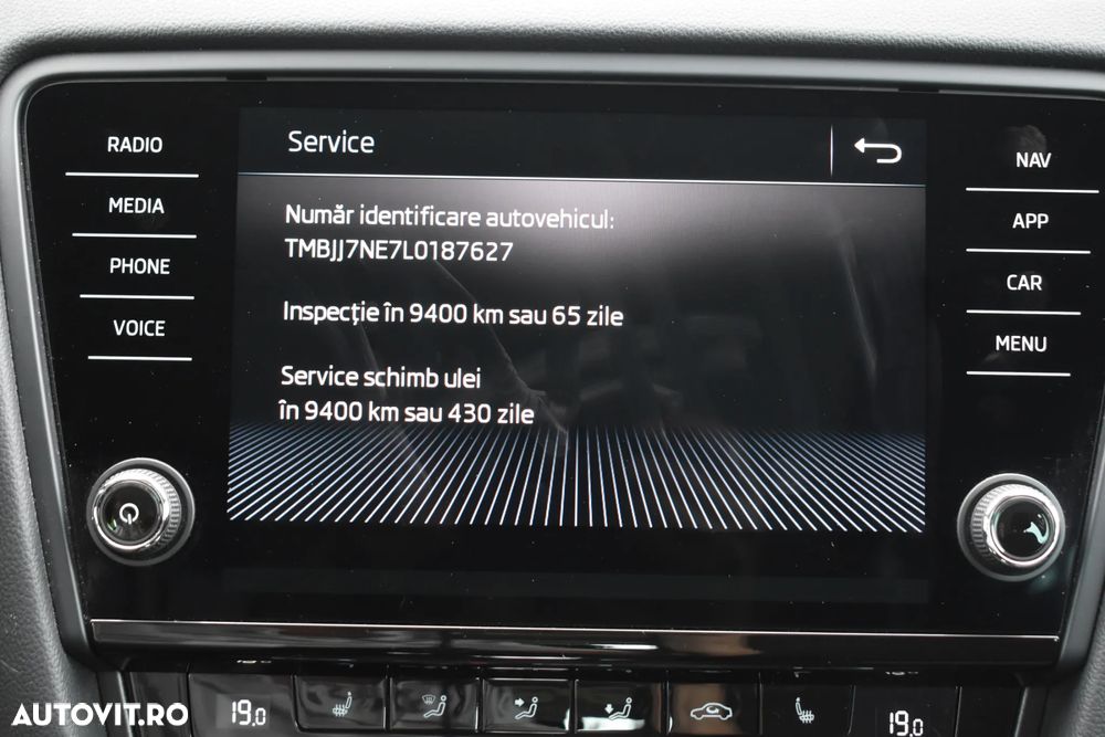 Skoda Octavia 2.0 TDI AMBITION DSG - 30