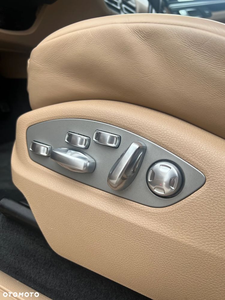 Porsche Macan Standard - 33