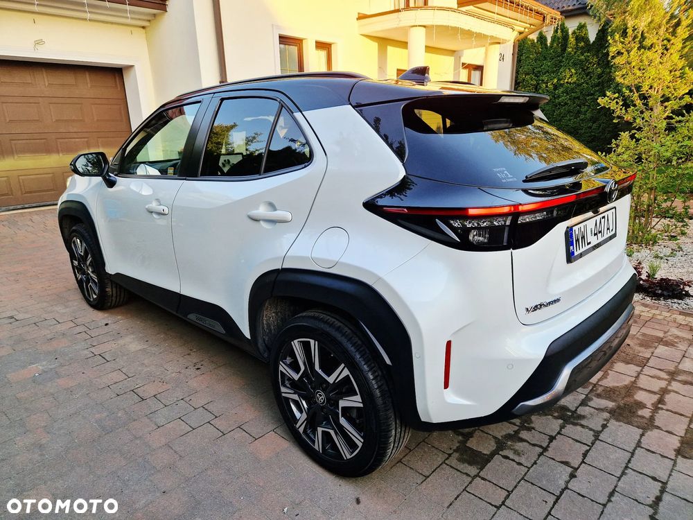 Toyota Yaris Cross Hybrid 1.5 Premiere Edition AWD - 3
