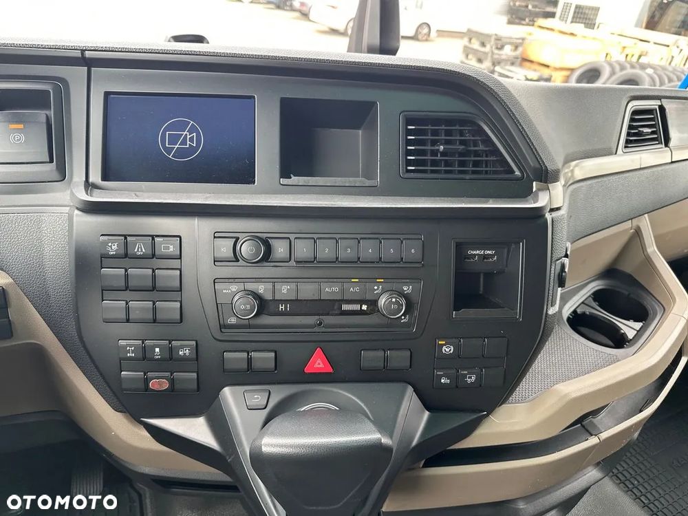 MAN TGX 18.470 4x2 LL SA Ultra - 17