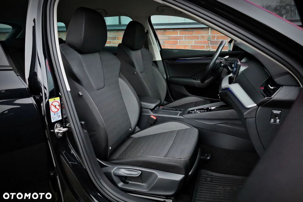 Skoda Octavia 2.0 TDI Ambition DSG - 22