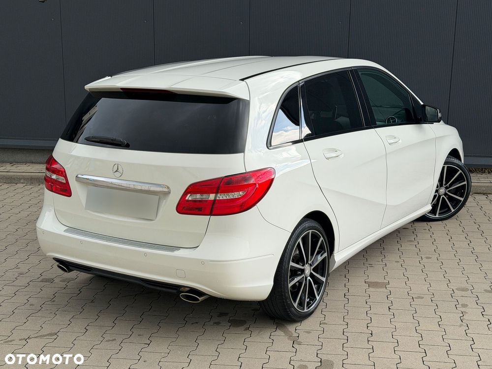 Mercedes-Benz Klasa B 200 CDI (BlueEFFICIENCY) - 39