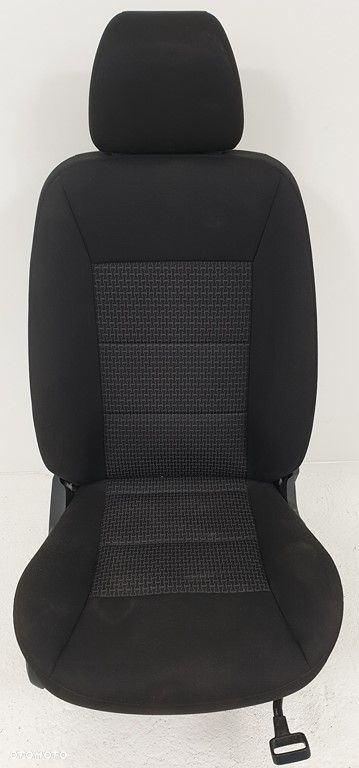 FOTEL PASAŻERA PRAWY PRZÓD MERCEDES W245 - 1