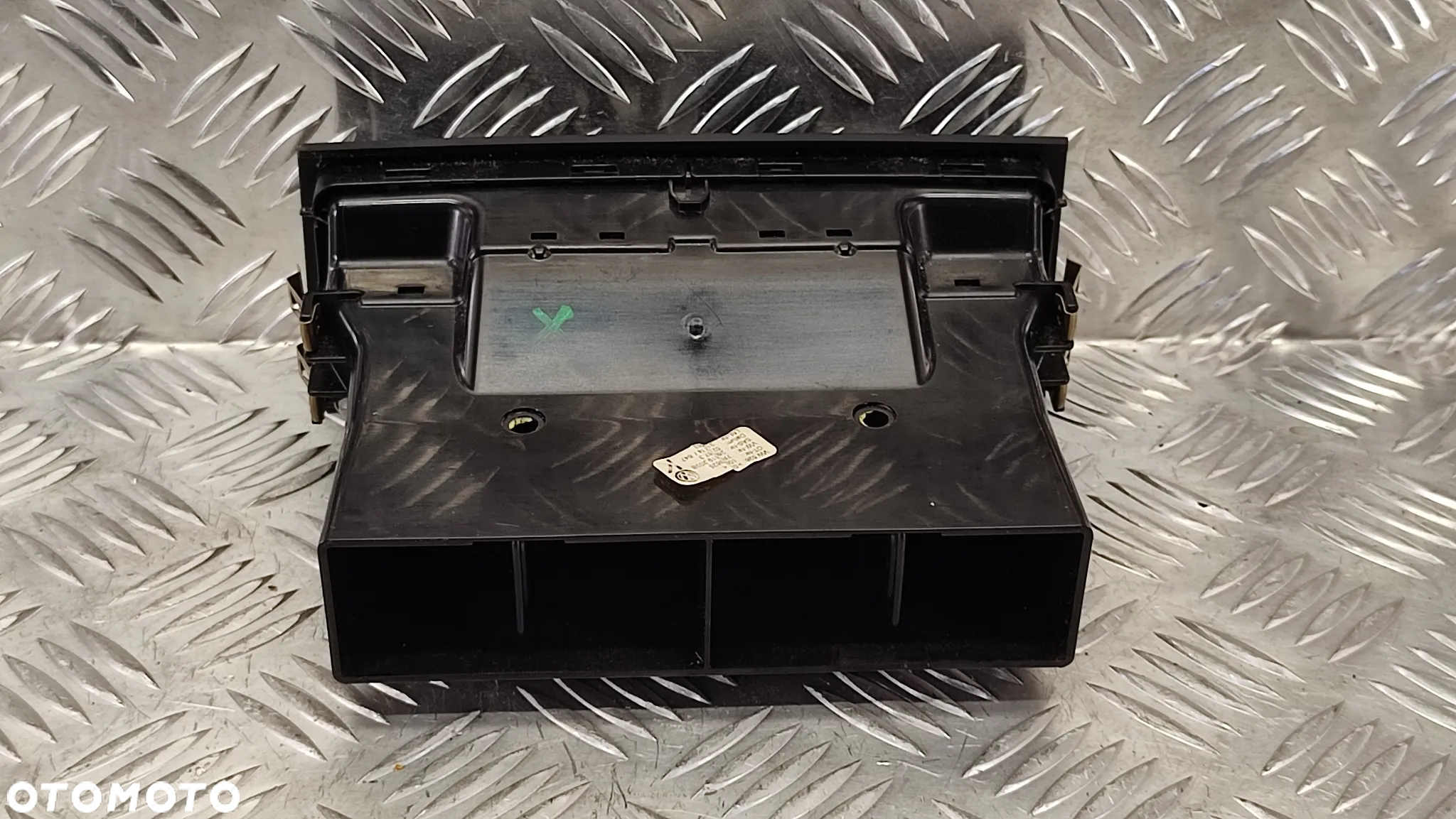 VW TOUAREG 7P LIFT 15-18R TYŁ KRATKA NAWIEWU 7P6819203B 7P6819203 B - 3