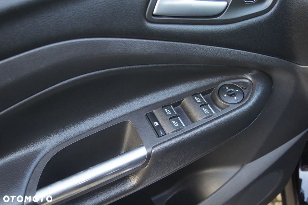 Ford Kuga 2.0 TDCi 2x4 Business Edition - 18