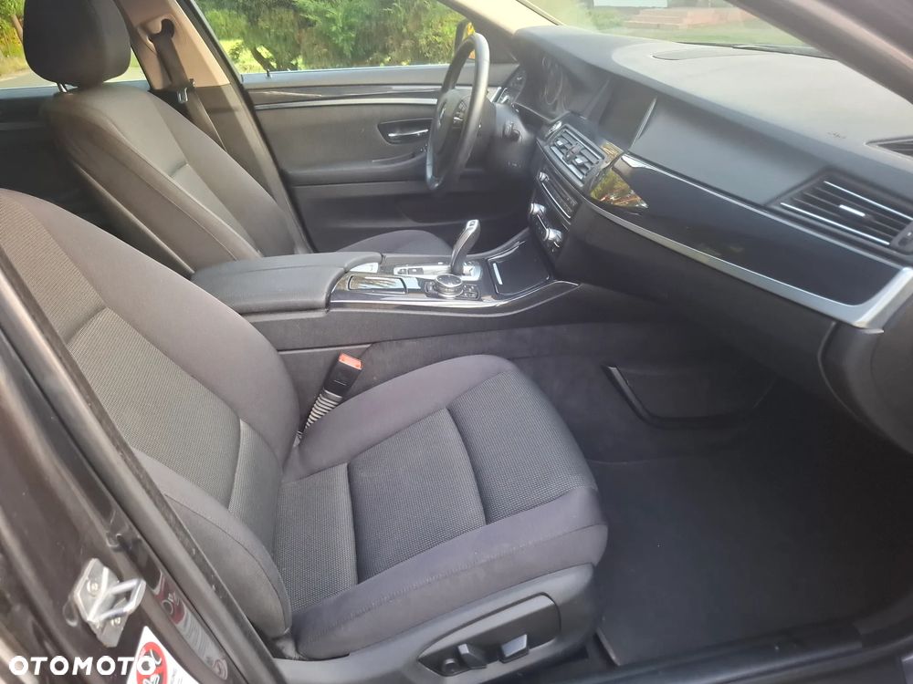 BMW Seria 5 - 12