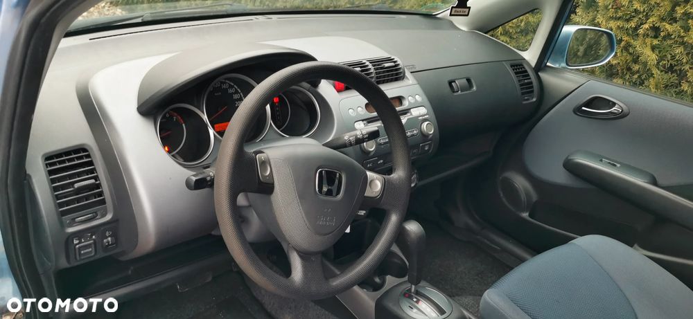 Honda Jazz 1.4 CVT LS - 25