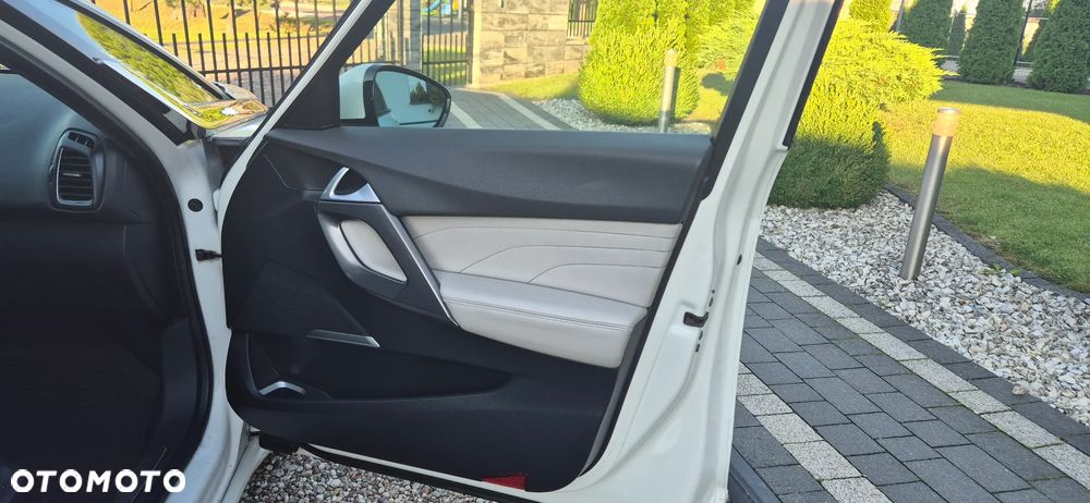 Citroën DS5 2.0 HDi SoChic - 20
