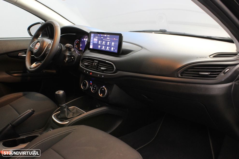 Fiat Tipo Station Wagon Cross 1.0 GSE T3 Cross - 22