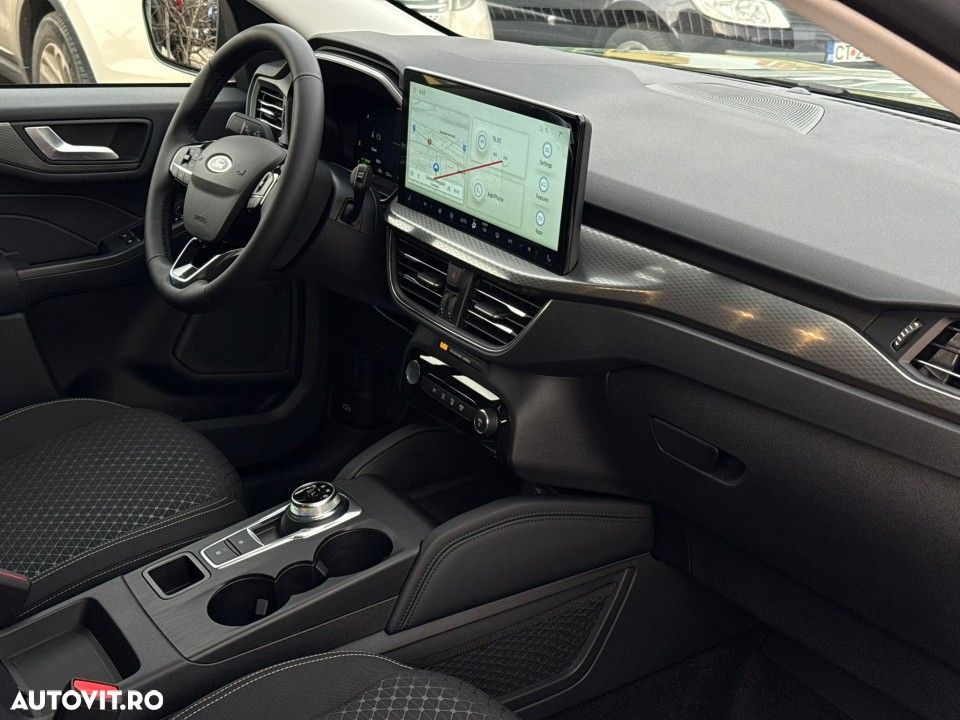 Ford Kuga - 10