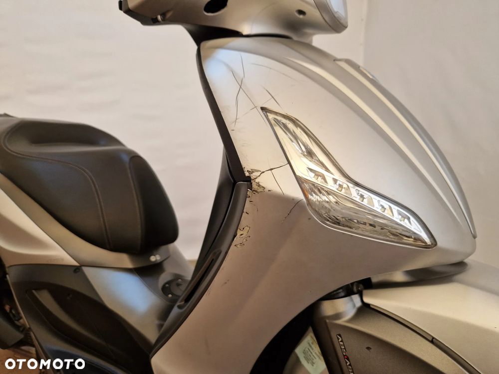 Piaggio Beverly - 29