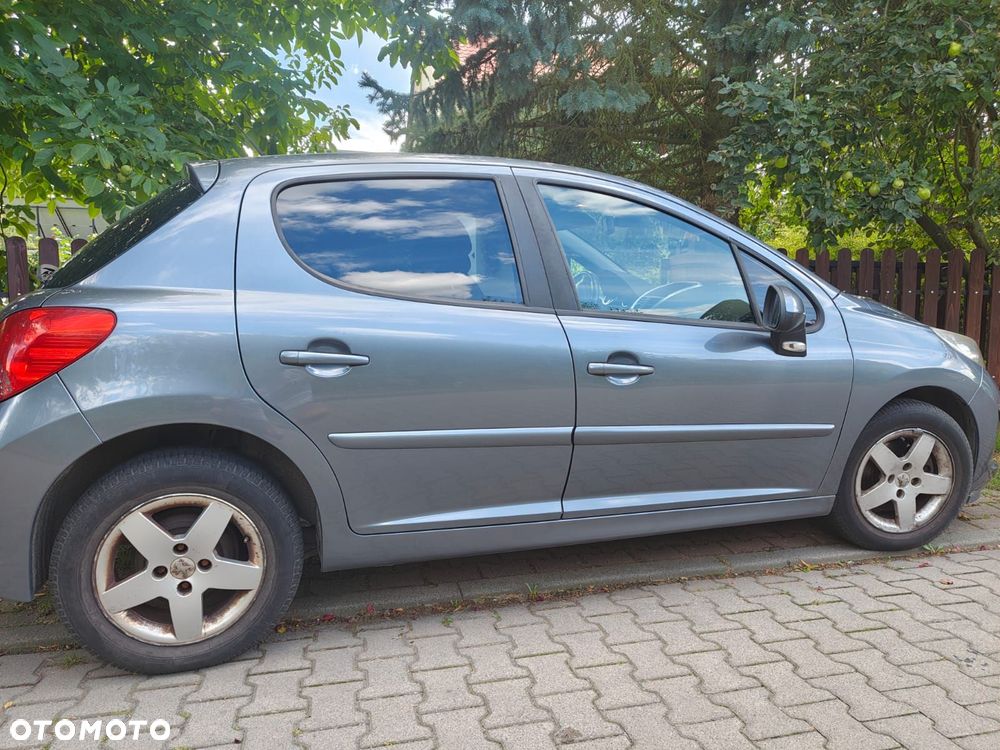 Peugeot 207 1.4 - 4
