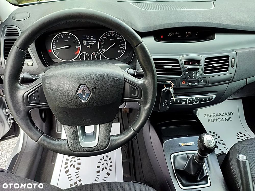 Renault Laguna 1.6 16V 110 Sportway - 11