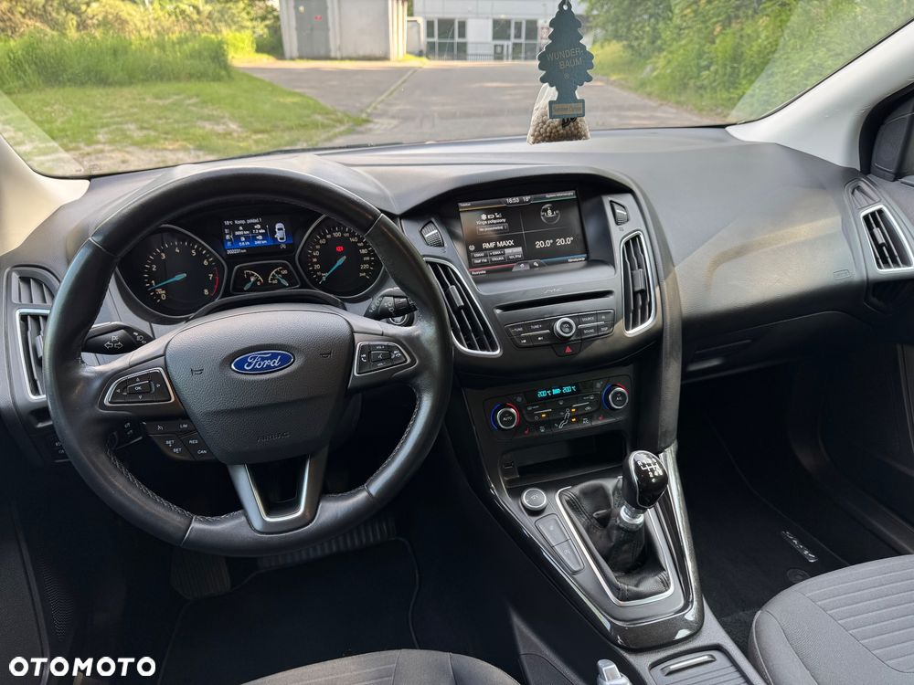 Ford Focus 1.0 EcoBoost Titanium - 18