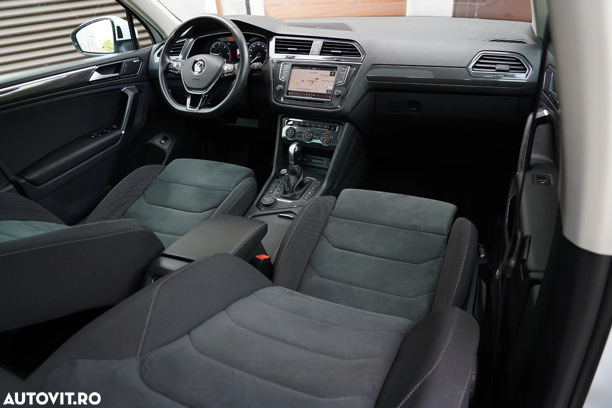 Volkswagen Tiguan 2.0 TDI SCR 4MOTION DSG Highline - 5