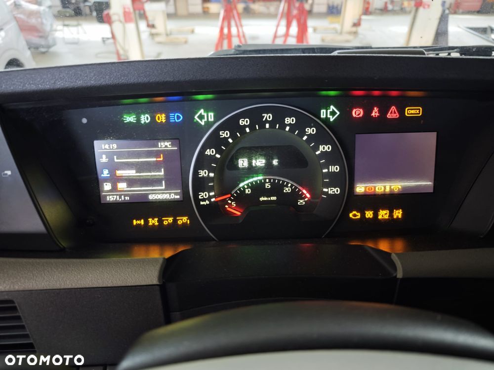 Volvo FH 500 Globe XL - 10