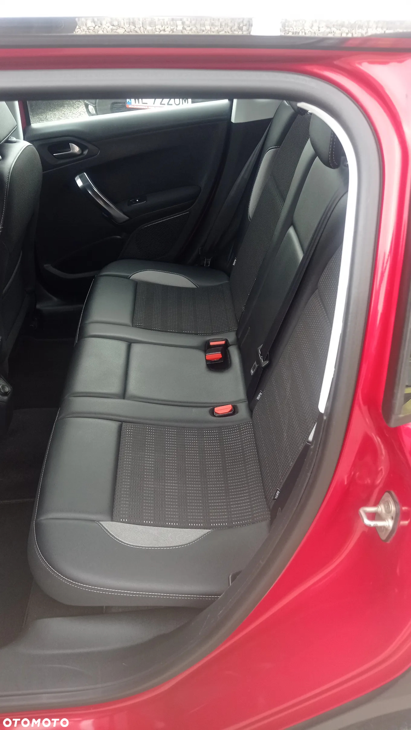 Peugeot 2008 1.2 Pure Tech Allure S&S - 14