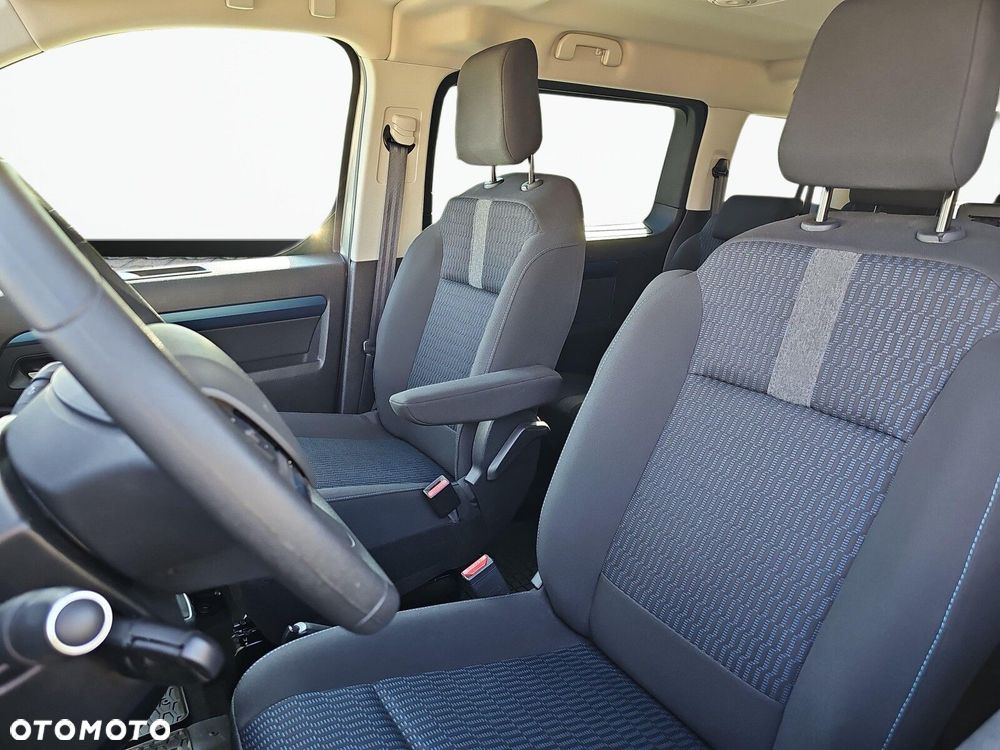Peugeot Traveller - 14