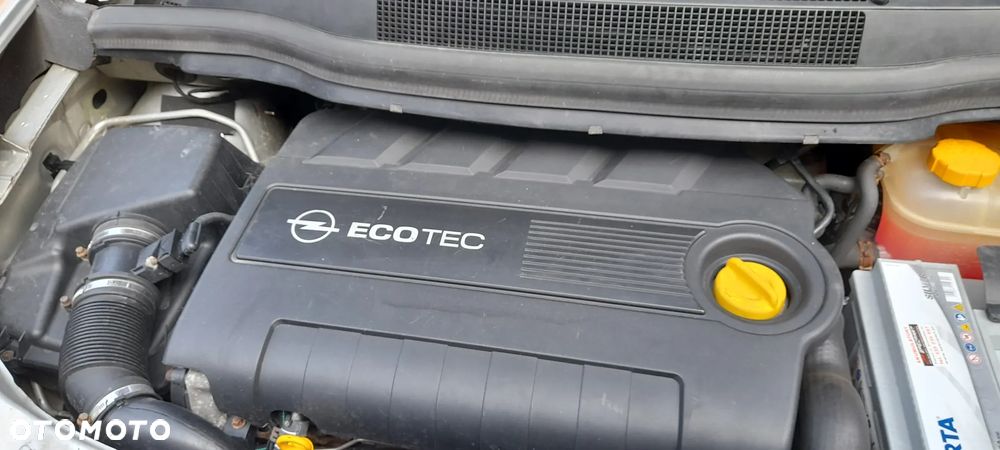 Opel Zafira - 11