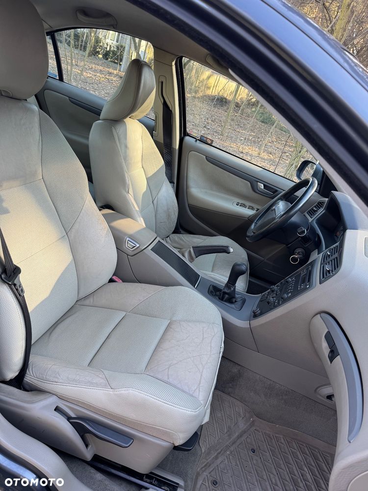 Volvo S60 2.4D Momentum - 8